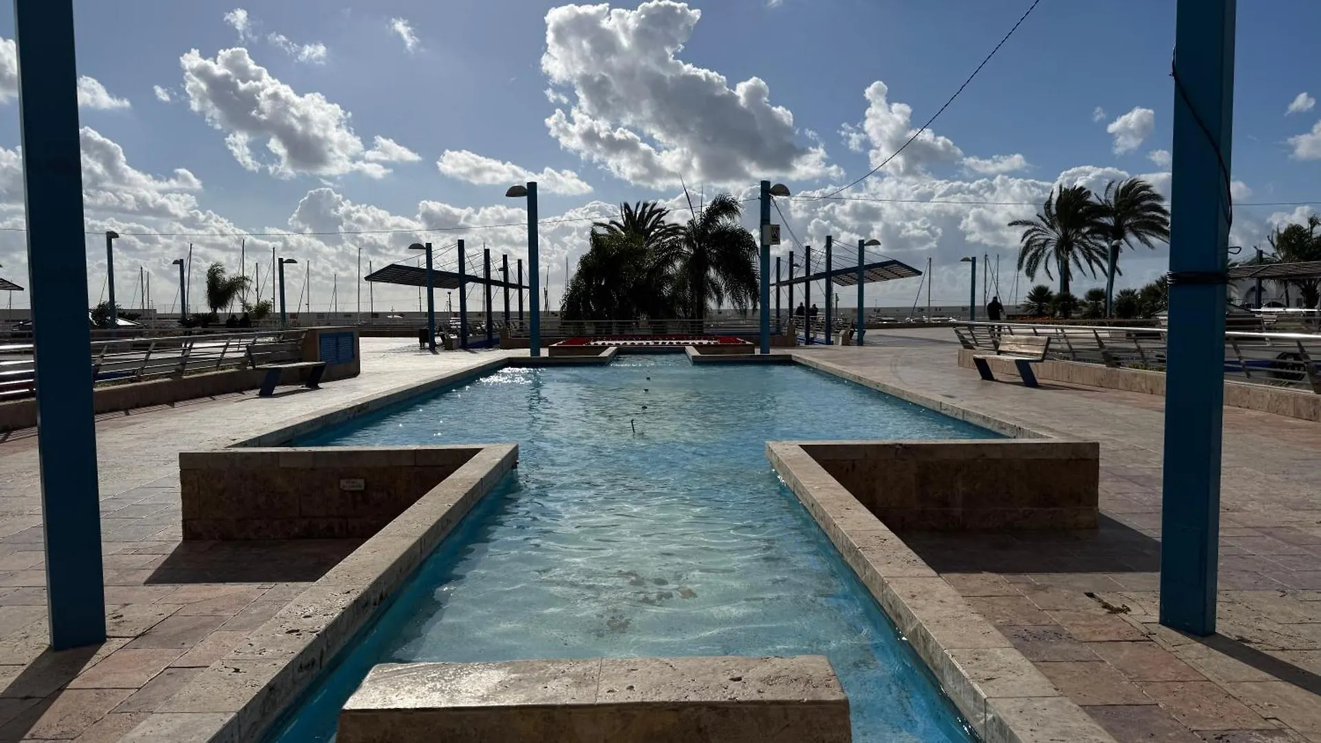 Oasis Jacuzzi Retreat Apartment Marbella